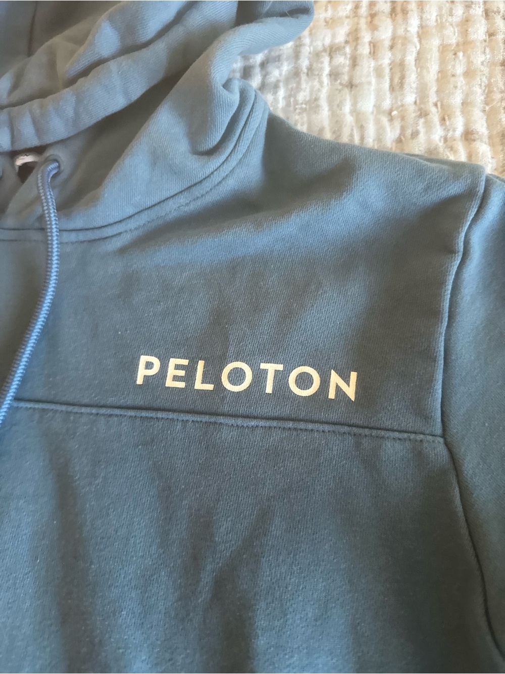 PELOTON - Picture 2 of 6